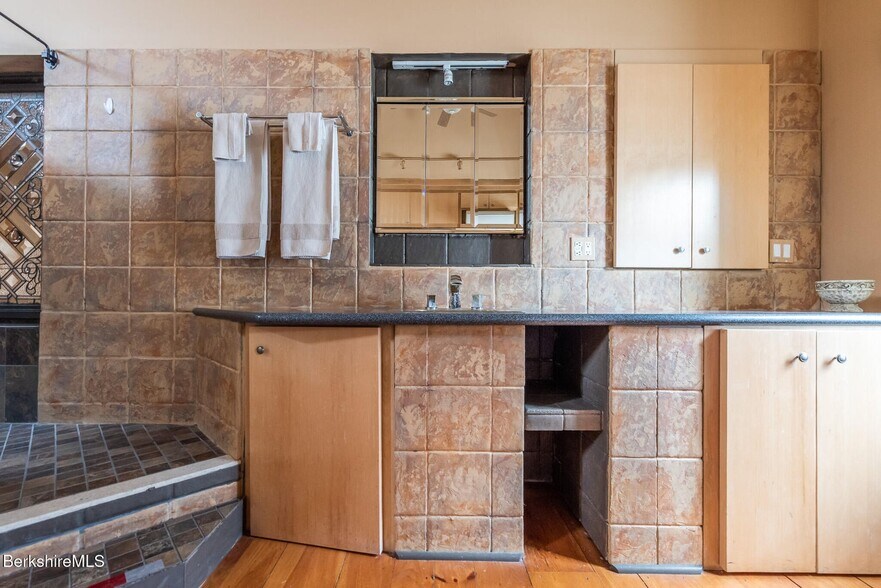 More Photos Of 4 Main St, West Stockbridge Apartments For Sale