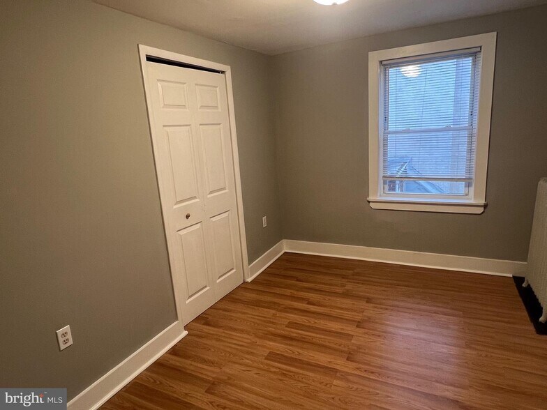 More Photos Of 120 W Girard Ave, Philadelphia Apartments For Sale