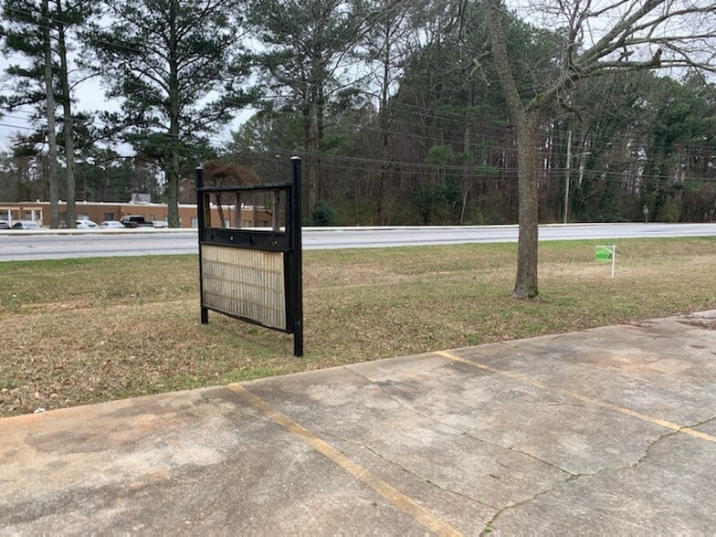 More Photos Of 2054 Rex Rd, Morrow Flex For Sale