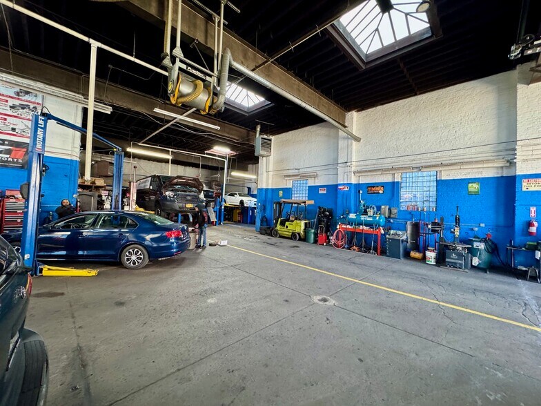 More Photos Of 6307 Fresh Pond Rd, Ridgewood Auto Repair For Sale