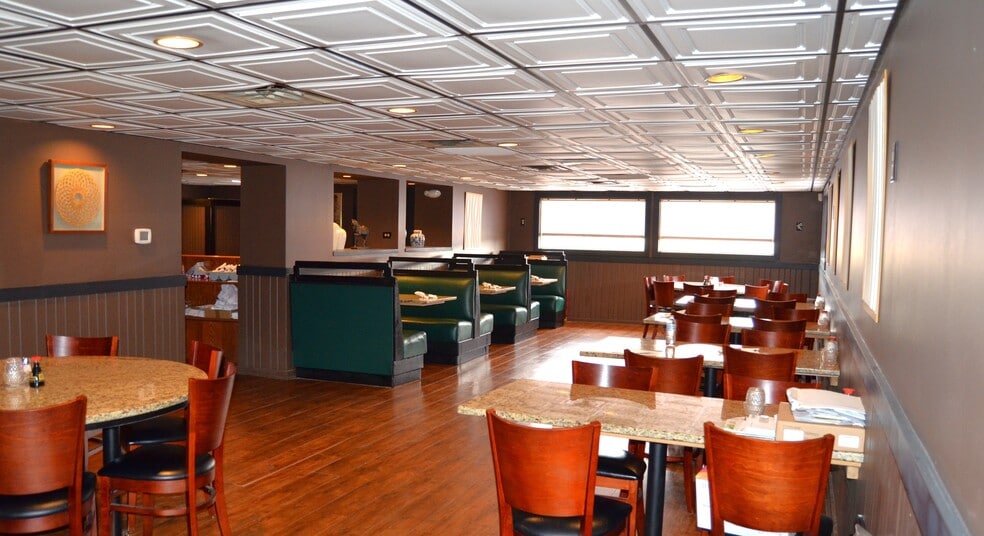 More Photos Of 1050 E 9th St, Lockport Land For Sale