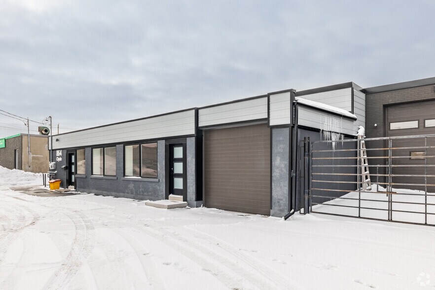 More Photos Of 864 Clyde Ave, Ottawa Warehouse For Lease