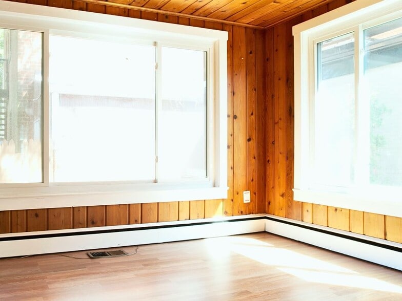 More Photos Of 9327 Main St, Manassas Office For Lease