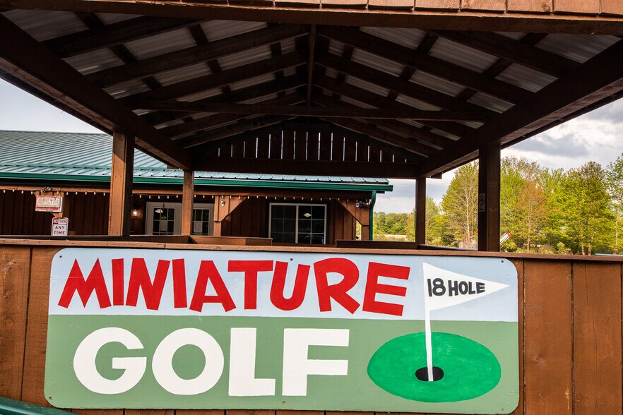 More Photos Of 1364 County Highway 12 rd, Mount Vision Storefront For Sale