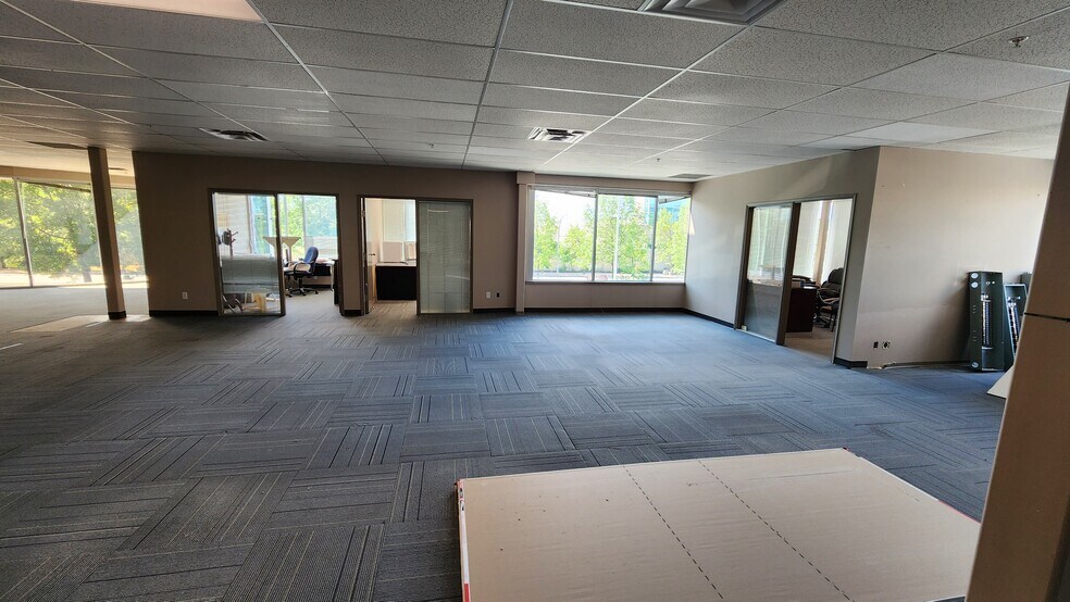 More Photos Of 20385 64th Ave, Langley Twp Office For Lease