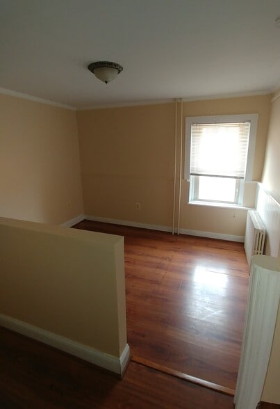 More Photos Of 11 W Market St, Leesburg Medical For Lease