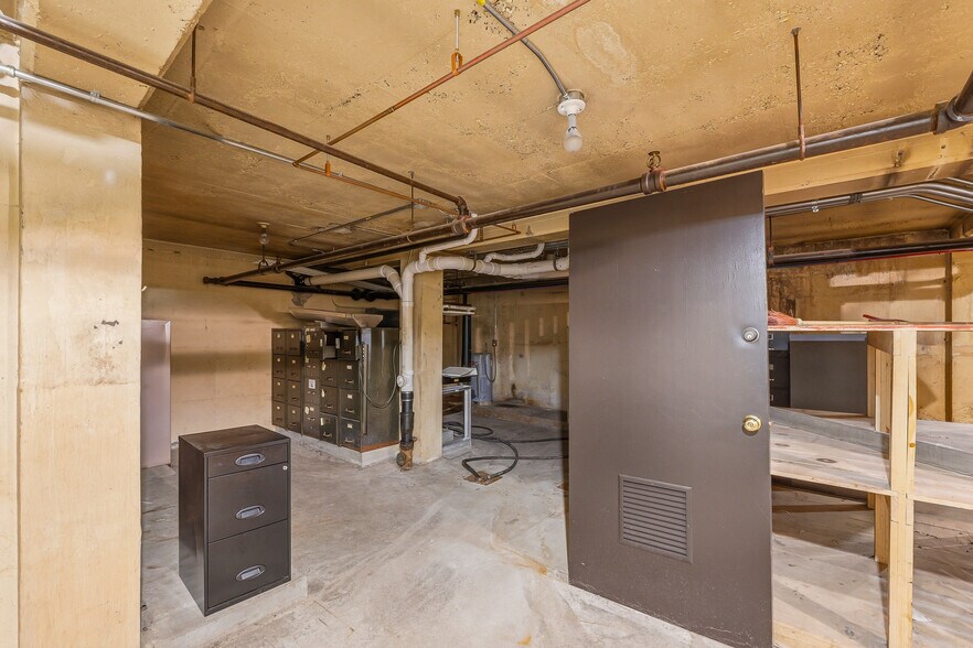 More Photos Of 424 E Oshkosh St, Ripon Manufacturing For Sale