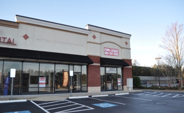 More Photos Of 12910 Highway 92, Woodstock Storefront For Lease
