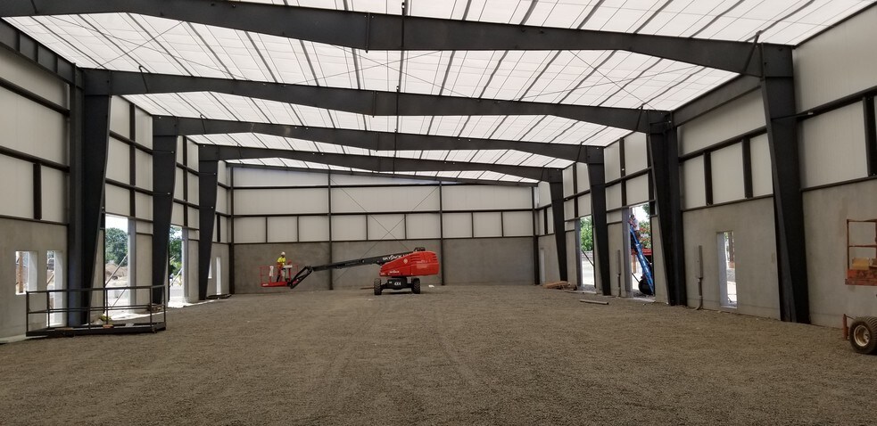 More Photos Of 101 Butterfield Rd, Yakima Warehouse For Lease