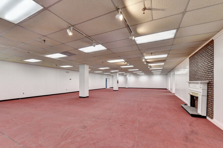 More Photos Of 6301 Best Friend Rd, Norcross Manufacturing For Lease