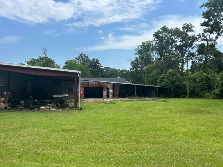 More Photos Of 2477 Saint Stephens Rd, Mobile Auto Repair For Sale