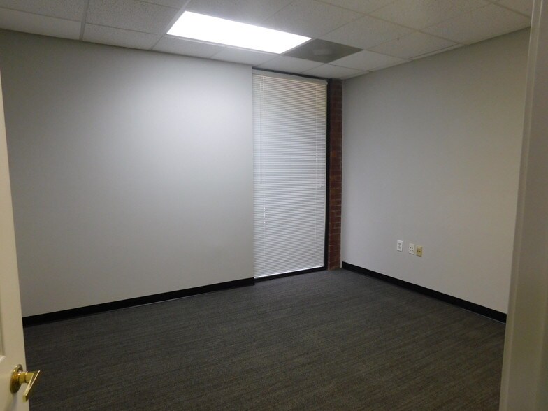 More Photos Of 4335 S Lee St, Buford Office For Lease