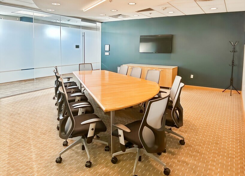 More Photos Of 3901 Arlington Highlands Blvd, Arlington Coworking Space