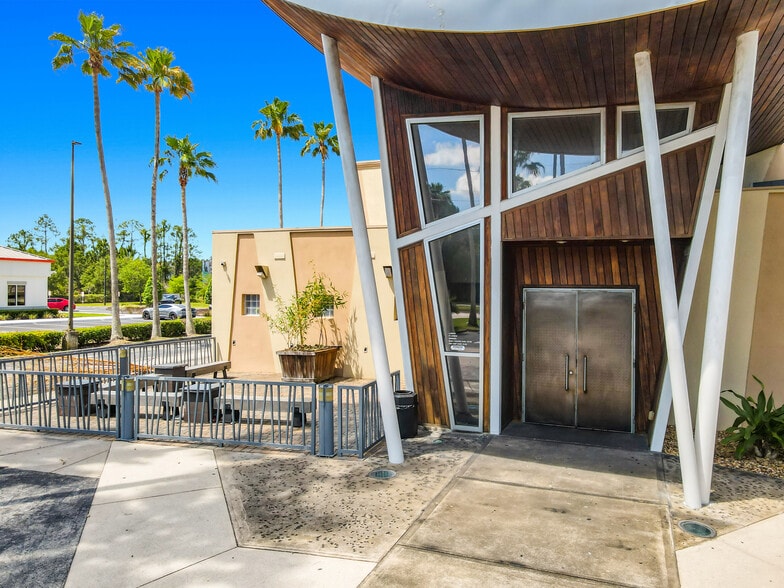 More Photos Of 220 N Williamson Blvd, Ormond Beach Restaurant For Sale