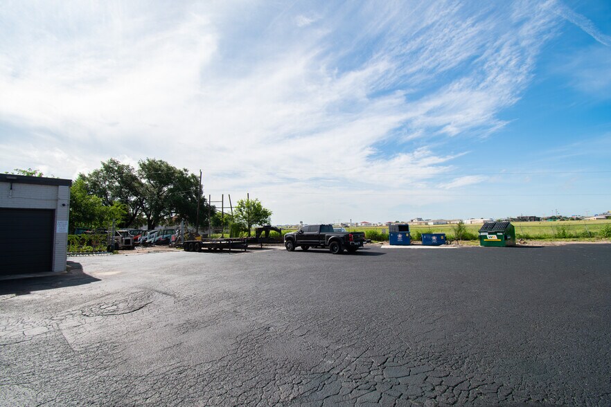More Photos Of , San Antonio Flex For Sale