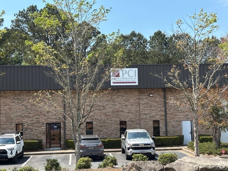 More Photos Of 140 Etowah Trce, Fayetteville Industrial For Lease