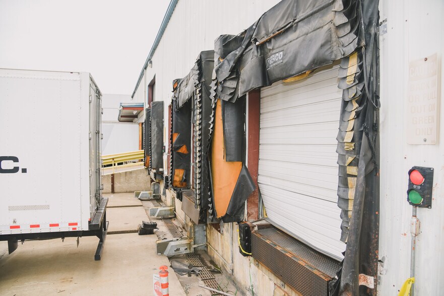 More Photos Of 2760 Gunter Park Dr, Montgomery Manufacturing For Sale