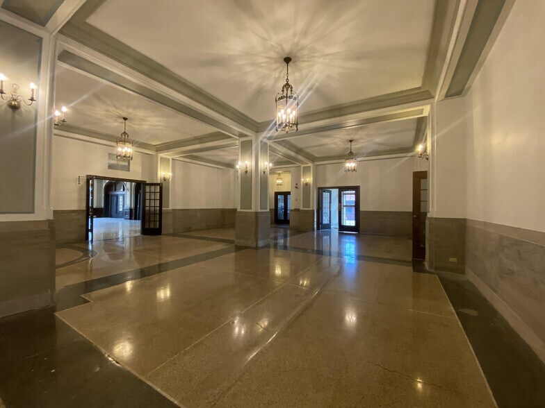 More Photos Of 1408 Strongs Ave, Stevens Point Apartments For Lease