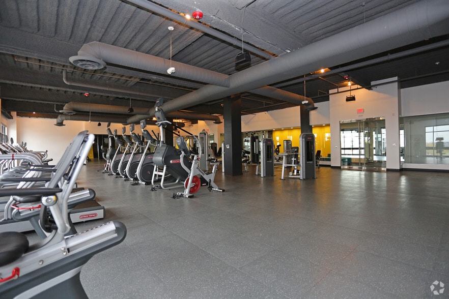 More Photos Of 4000 Riverside Station Blvd, Secaucus Apartments For Lease