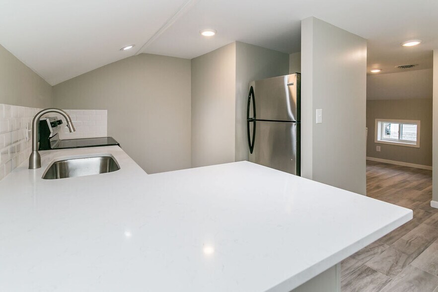 More Photos Of 4527 South St, Jamesville General Retail For Sale