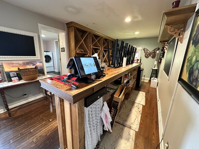 More Photos Of 11685 Reed Mine Rd, Midland Specialty For Sale