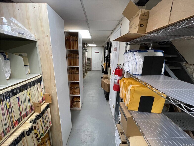 More Photos Of 11614 Myrtle Ave, Richmond Hill Medical For Sale