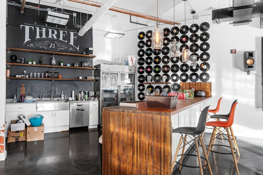 More Photos Of 121-189 S Orange Ave, Orlando Office Residential For Sale