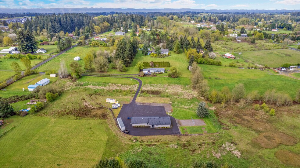More Photos Of 406 NE 184th St, Ridgefield Office Residential For Lease