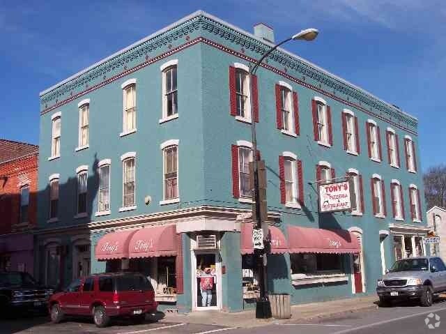 More Photos Of 89 Church St, Canajoharie Storefront Retail Residential For Lease