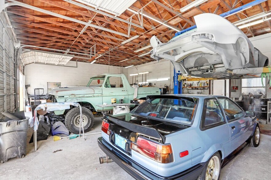 More Photos Of 6801 Tower Dr, Hudson Service For Lease