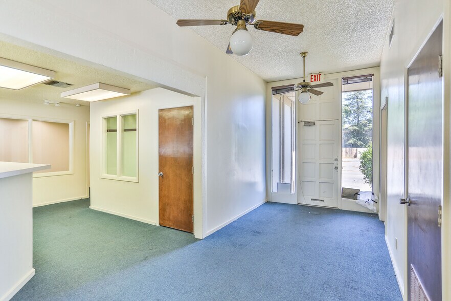 More Photos Of 2921 El Camino Ave, Sacramento Medical For Lease