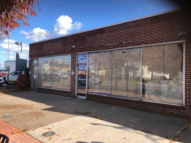 Primary Photo Of 161-165 Higbie Ln, West Islip Storefront Retail Office For Lease