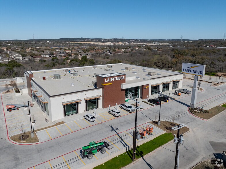 More Photos Of 9955 Braun Rd, Helotes Health Club For Sale