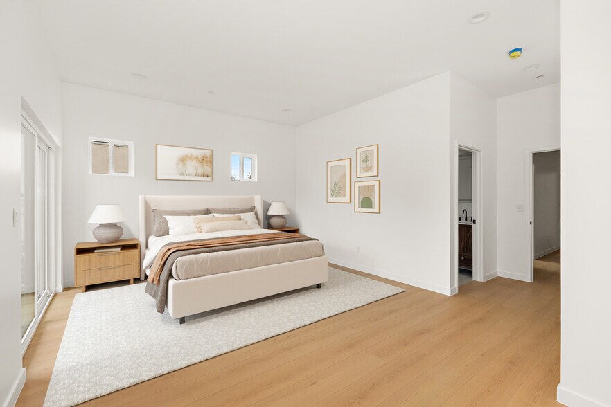 More Photos Of 642 E Fairview Blvd, Inglewood Apartments For Sale