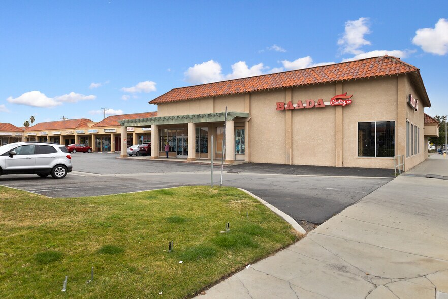 More Photos Of 1995-2095 E Florida Ave, Hemet Storefront For Sale