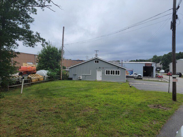 More Photos Of 275 Circuit St, Hanover Warehouse For Lease
