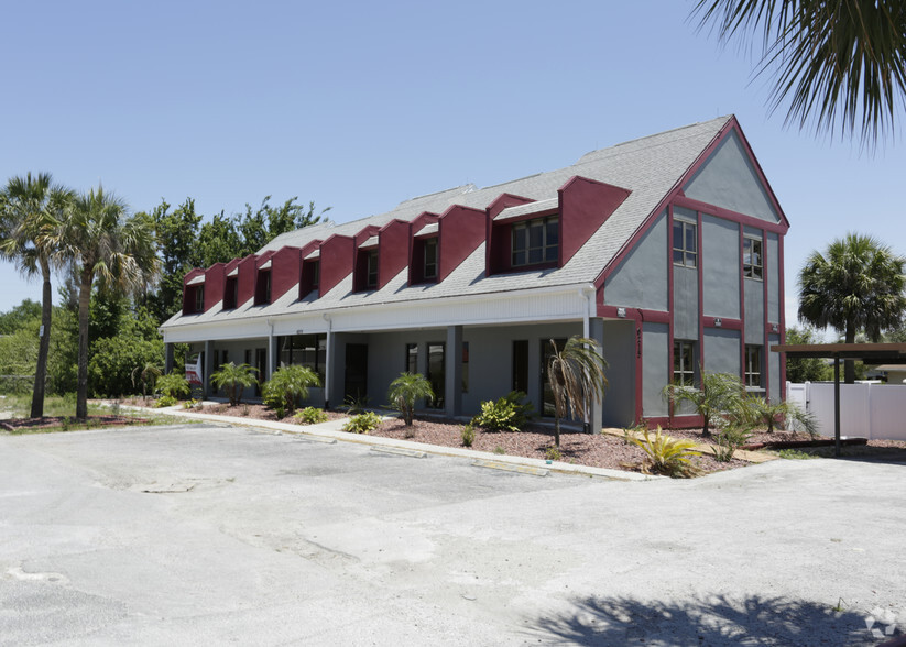 Primary Photo Of 6215 Stone Rd, Port Richey Daycare Center For Lease