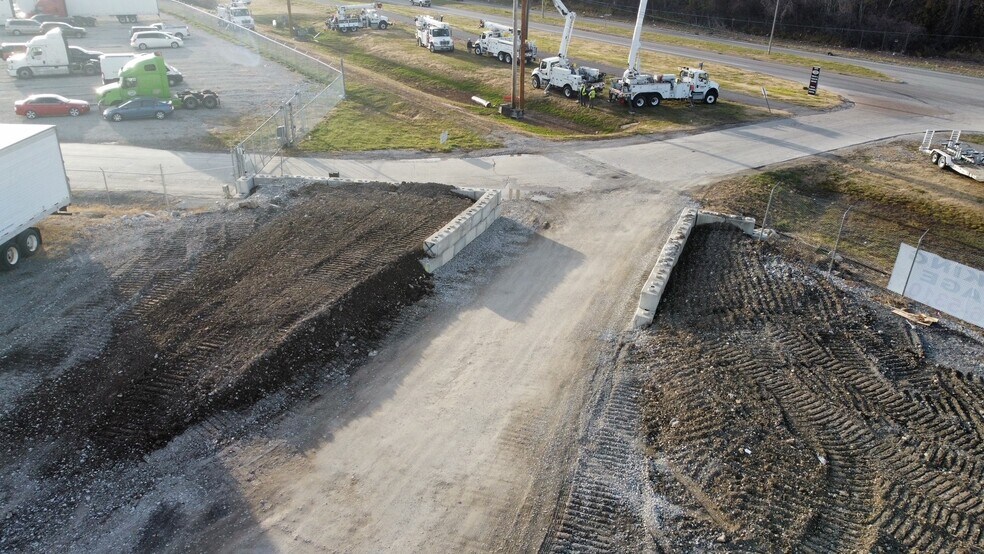 More Photos Of 9300 Riverview Dr, Saint Louis Land For Lease