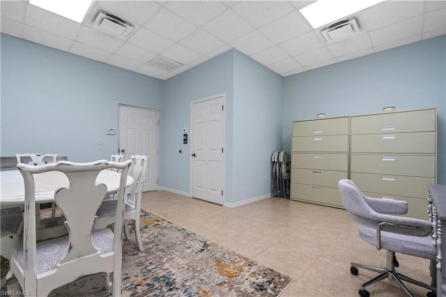 More Photos Of 4519 SE 16th Pl, Cape Coral Light Distribution For Sale