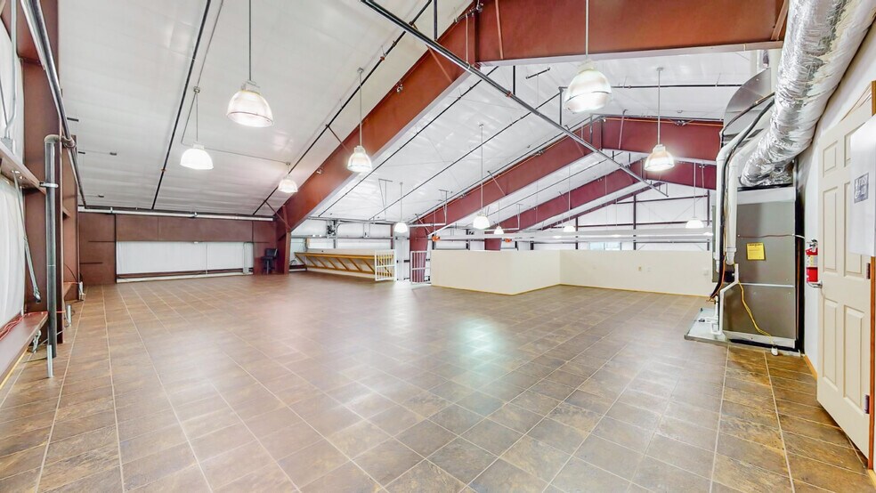 More Photos Of 5740 Boeing Dr, Loveland Warehouse For Sale