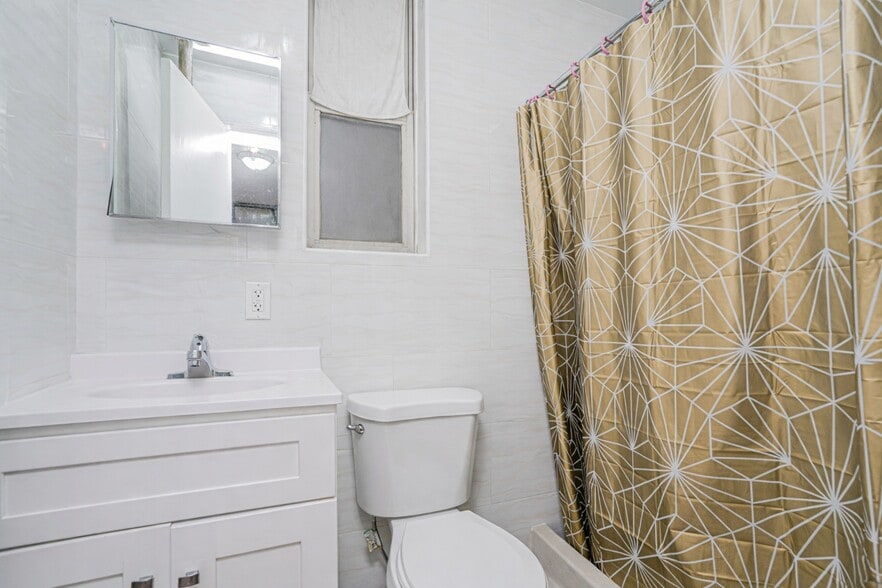 More Photos Of 174 Avenue O, Brooklyn Storefront Retail Residential For Sale