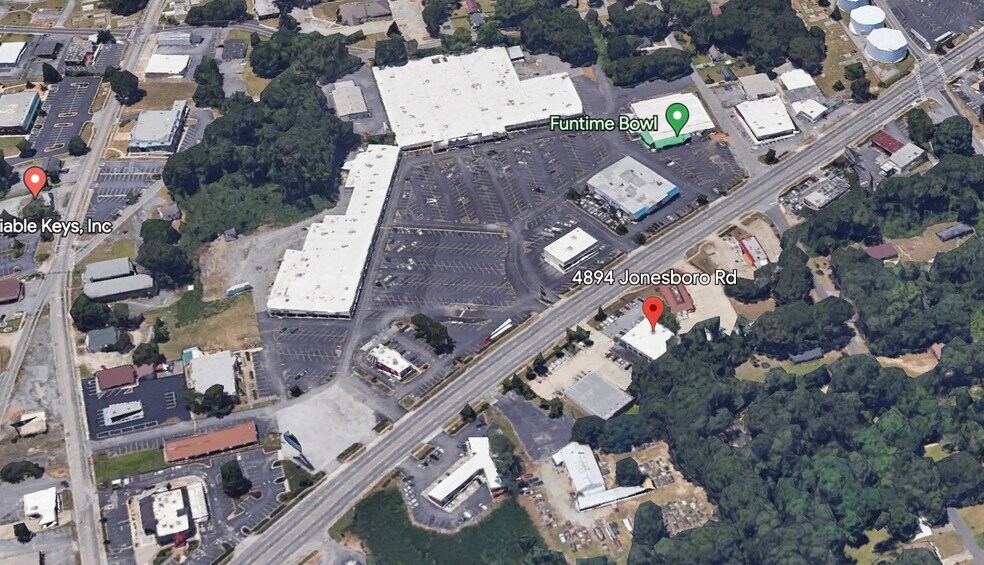 More Photos Of 4894 Jonesboro Rd, Forest Park Freestanding For Lease