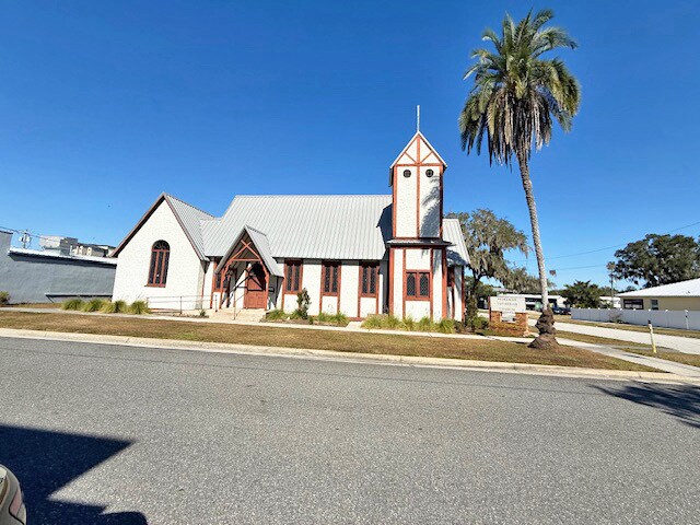 Primary Photo Of 390 E Parker St, Bartow Religious Facility For Sale
