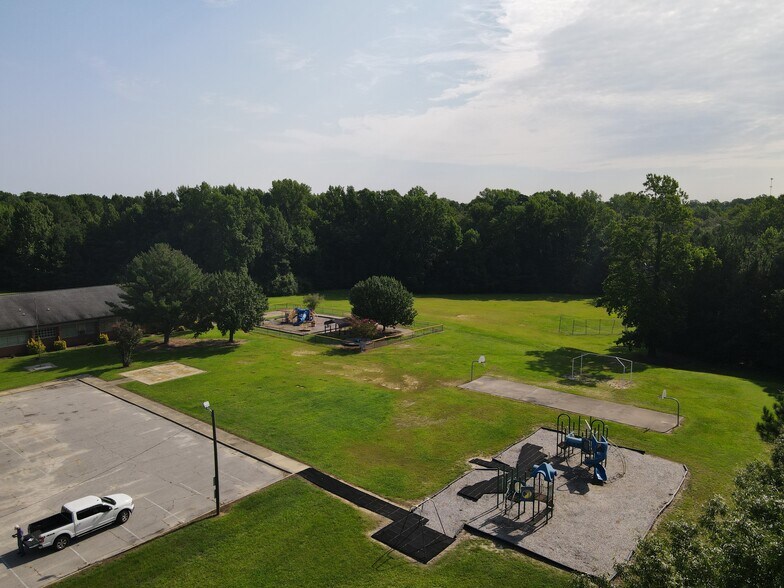 More Photos Of 8967 Cedar Grove School Loop Rd, Nashville Schools For Sale