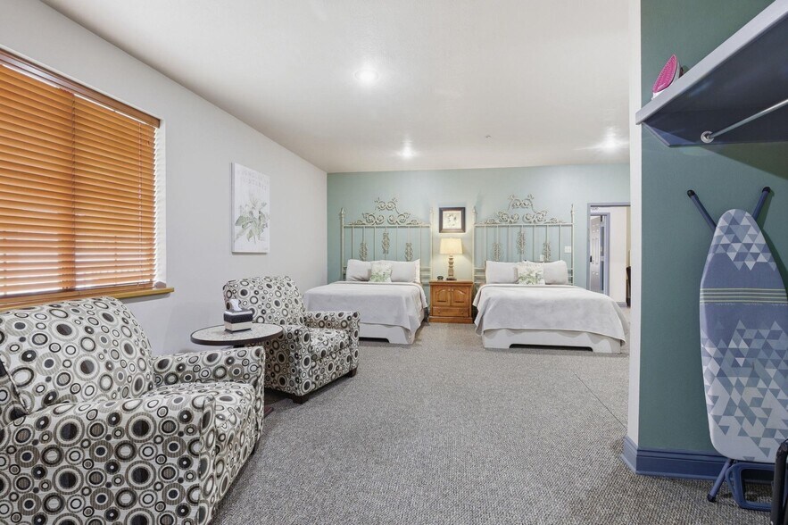 More Photos Of 233 Arthur Ave, Lake Arthur Hotel For Sale