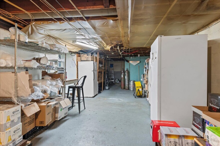 More Photos Of 104 Taylorville Rd, Taylorville Restaurant For Sale