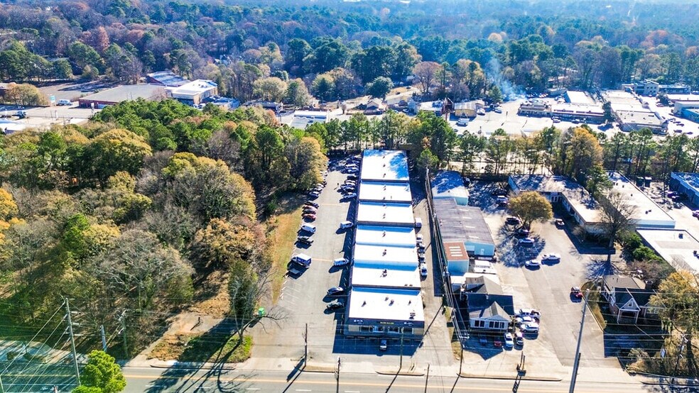 More Photos Of 5891 New Peachtree Rd, Doraville Warehouse For Lease