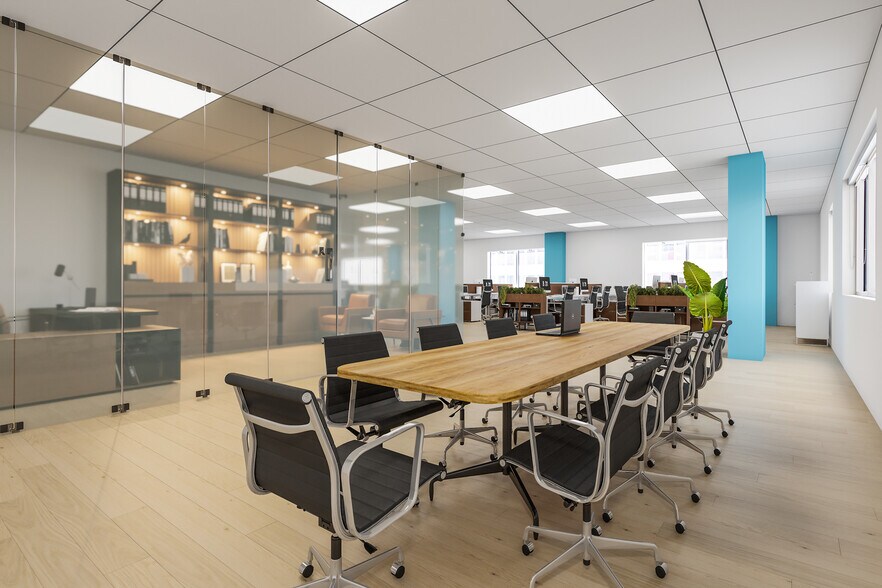 More Photos Of 634 6th Ave SW, Calgary Loft Creative Space For Sale