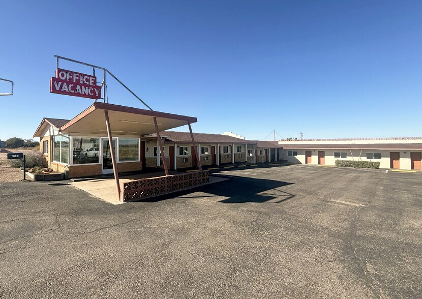 More Photos Of 2383 Route 66, Santa Rosa Hotel For Sale