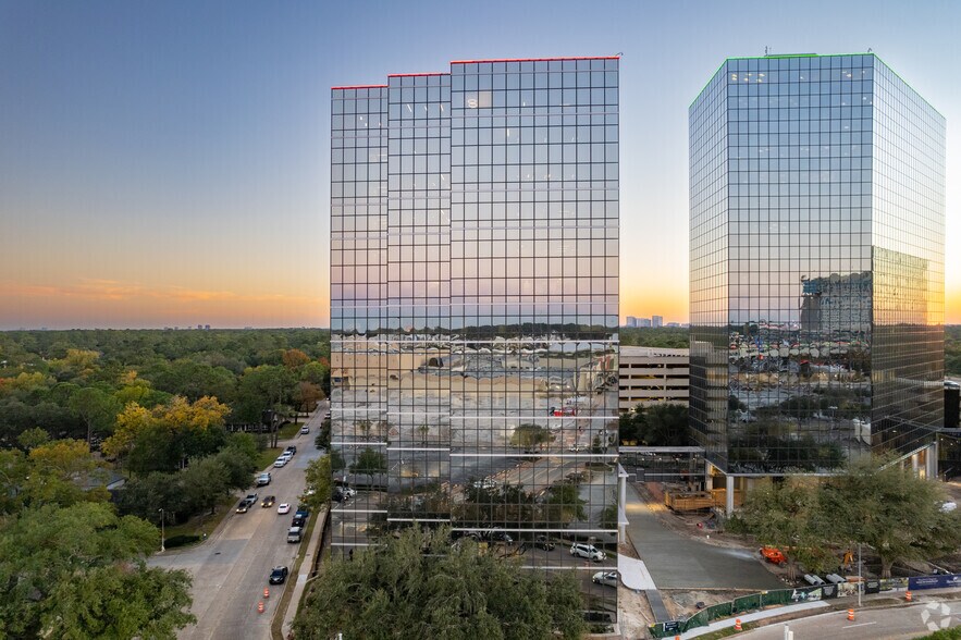 More Photos Of 840 Gessner Rd, Houston Office For Lease